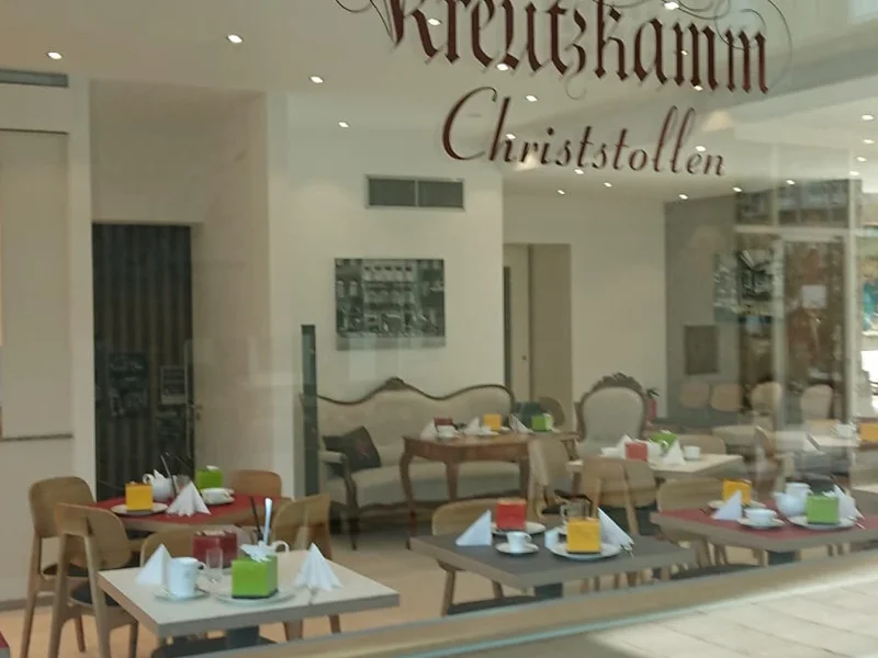 Konditorei Café Kreutzkamm Pacellistr.