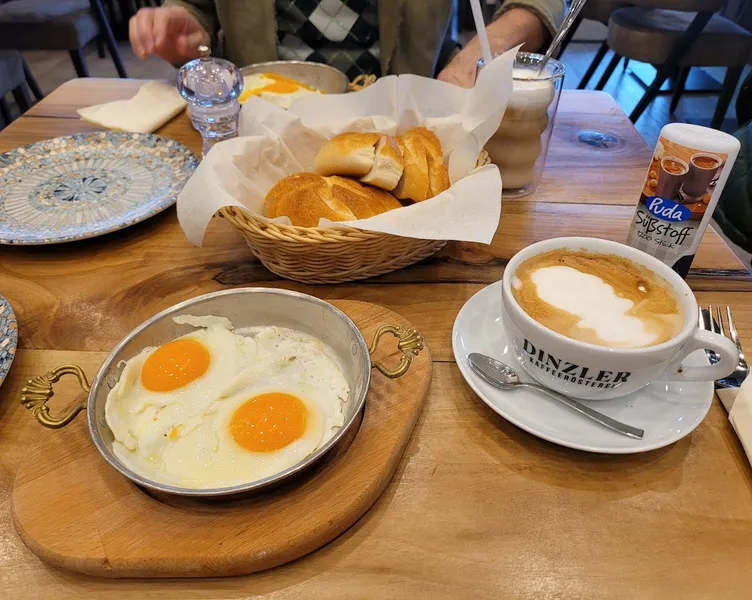 Cafe Factory