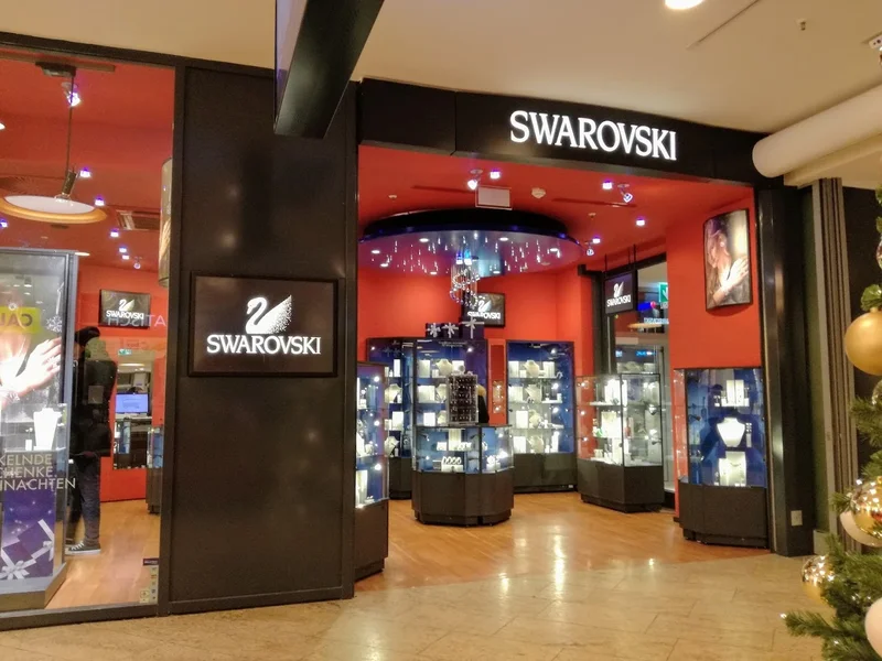 SWAROVSKI München im PEP