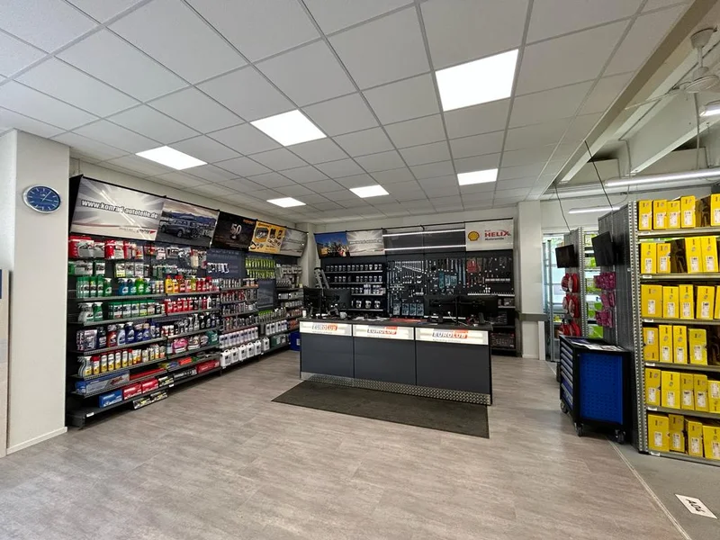 Konrad Autoteile - München-Moosfeld