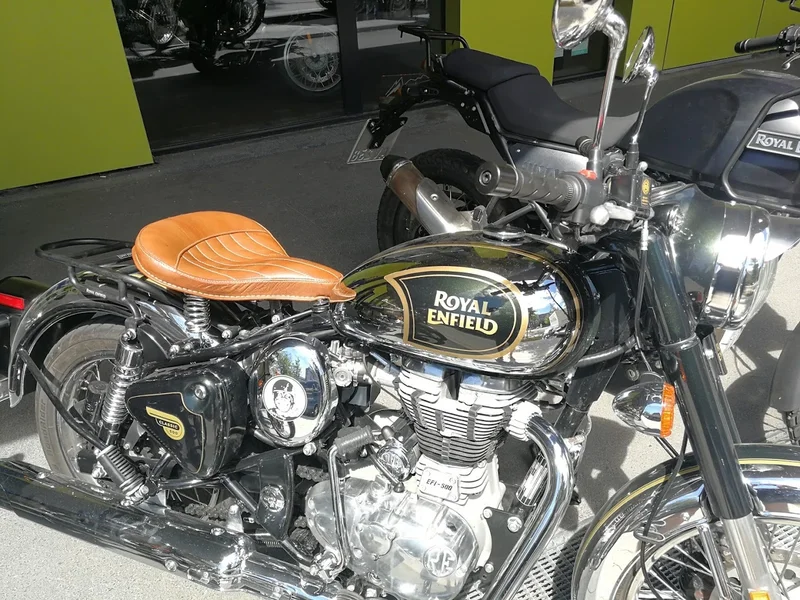 Moto Spot München - Vertragshändler Royal-Enfield, Beta, Brixton und Italjet