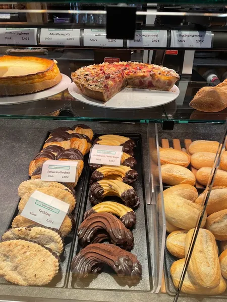 Konditorei-Café-Bäckerei W. Schmid