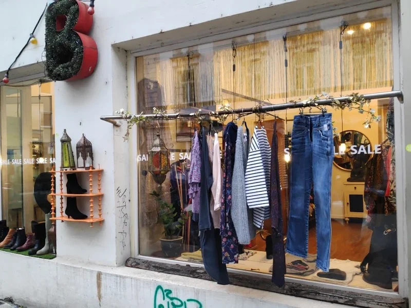 blaugold . . . local store for preloved pieces