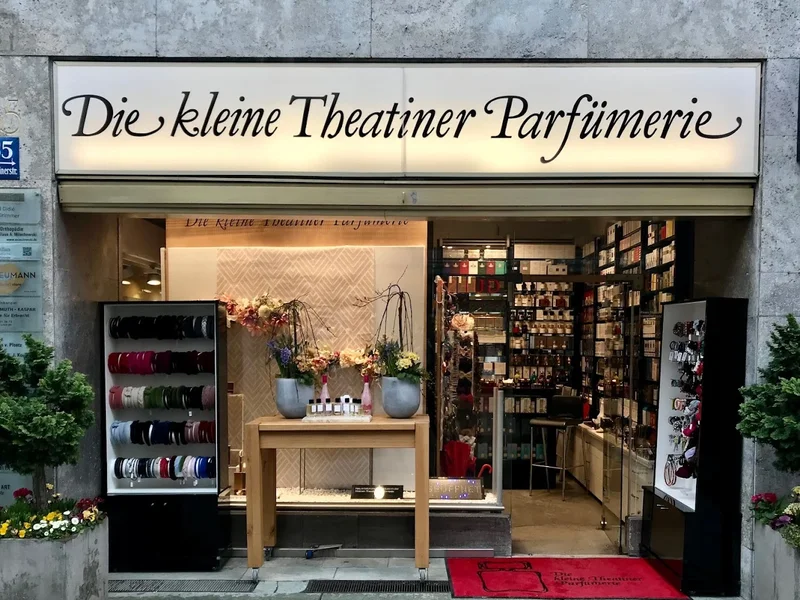 Die kleine Theatiner Parfümerie