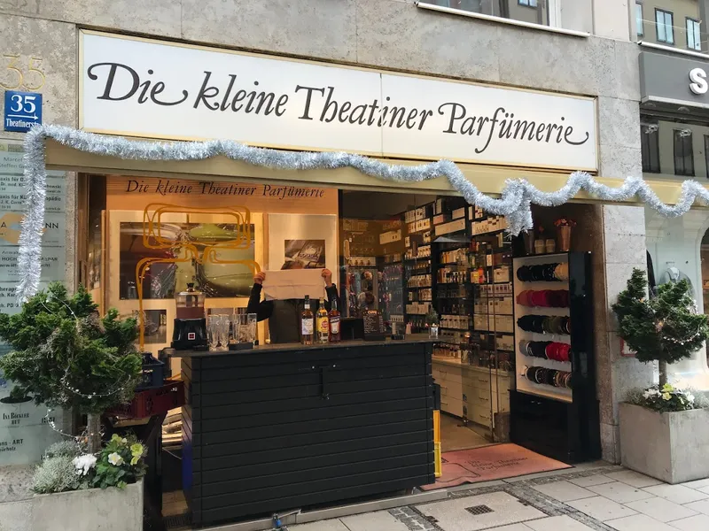 Die kleine Theatiner Parfümerie