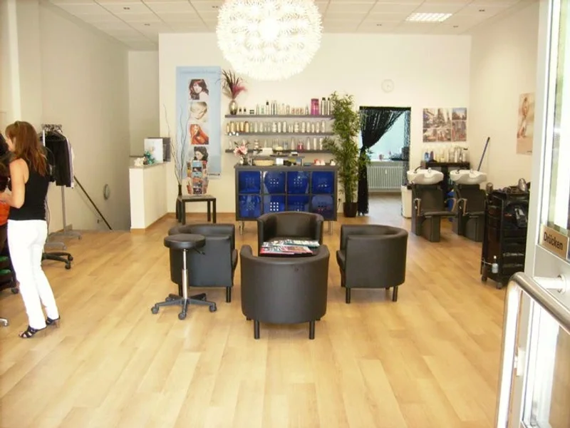 Coiffure Velly Englschalking | Dein Friseur mit und ohne Termine