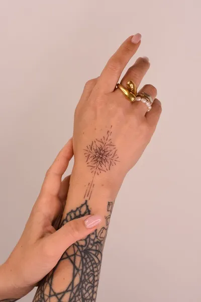 MELT | Fineline Tattoo München