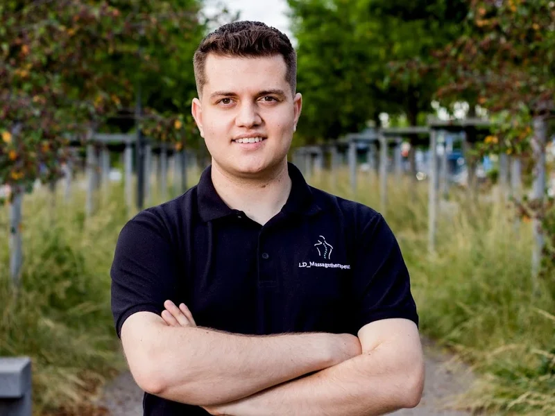 LD Massagetherapeut - Massage in München Sendling - Sportmassage - Schröpftherapie - Massagepraxis - Lorenzo De Marco