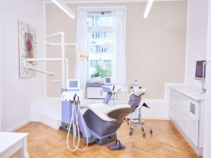 Zahnarzt München Zentrum zwischen Gärtnerplatz & Viktualienmarkt I NaturalSmileDesign