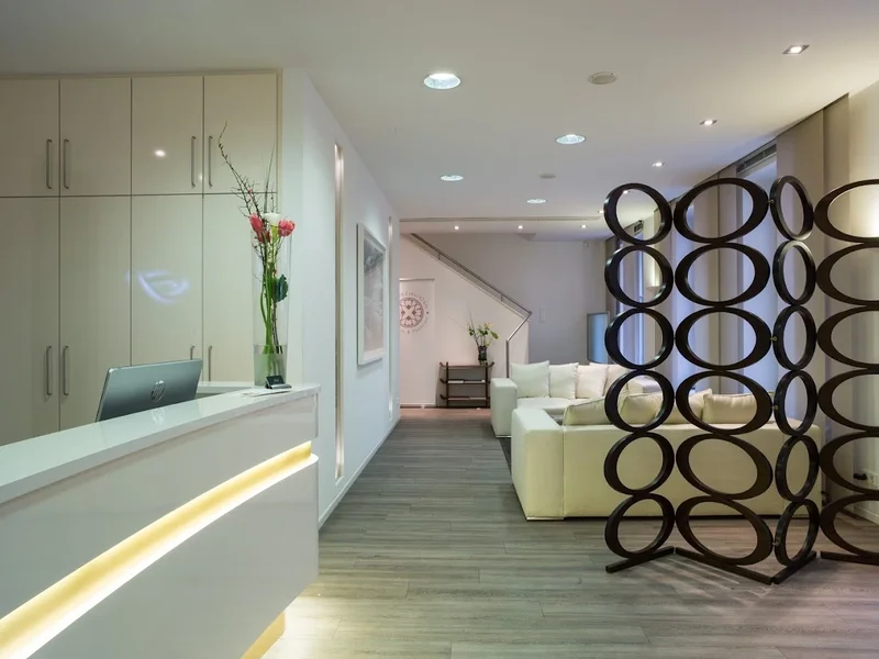 DENTAL TEAM DR. HAJTÓ MVZ GmbH