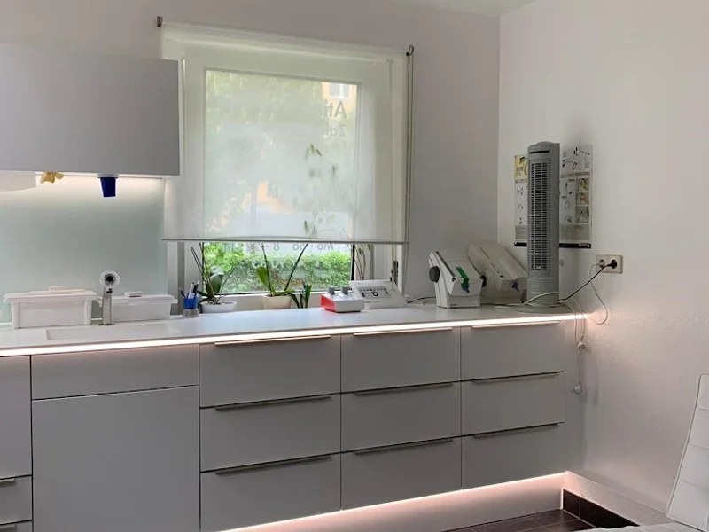 Zahnärztin Athina Karatzia