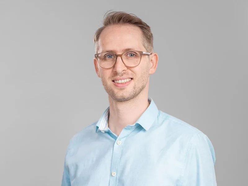 Zahnarzt München Bogenhausen | Der Zahnretter | Dr. Marius Bancila