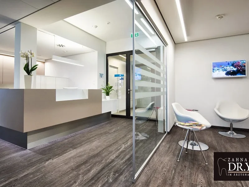 Zahnarztpraxis Dr. Yakin, Im Ärztehaus Nymphenburg