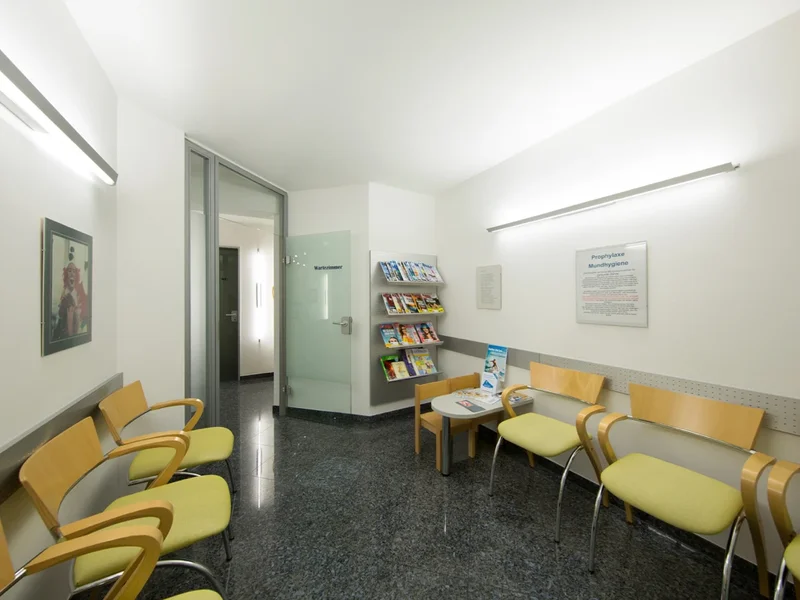 Zahnarztpraxis Dr. H. Müller & F. Mamede