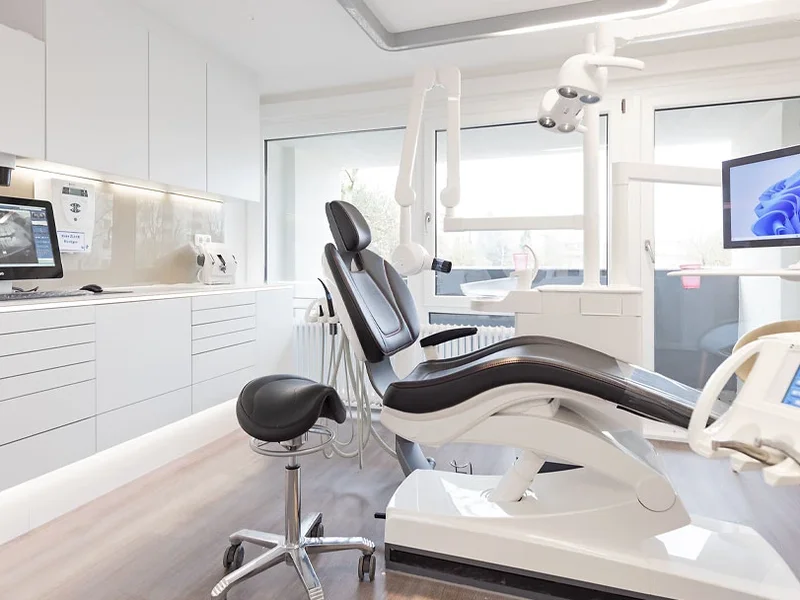 Zahnarzt Neuperlach | Dina Sticher