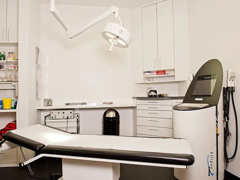 Dermatologische Praxis - Dr. med. Carola Geyer-Nüsslein - Hautärztin in München