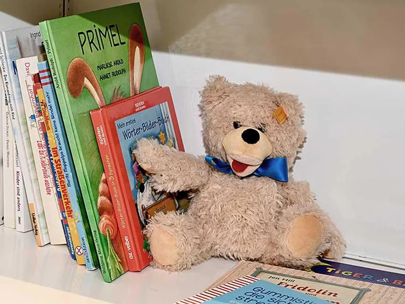 Dr. med. Mina Mameghanian | Fachärztin für Kinder und Jugendmedizin | München