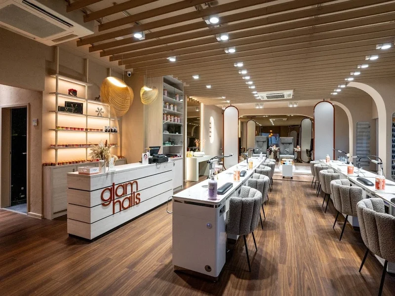 Glam – Beauty & Nails Nagelstudio & Wimpernverlängerung Isartor München