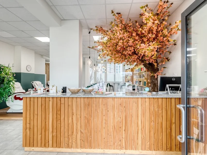 Magnificy - essentially beauty