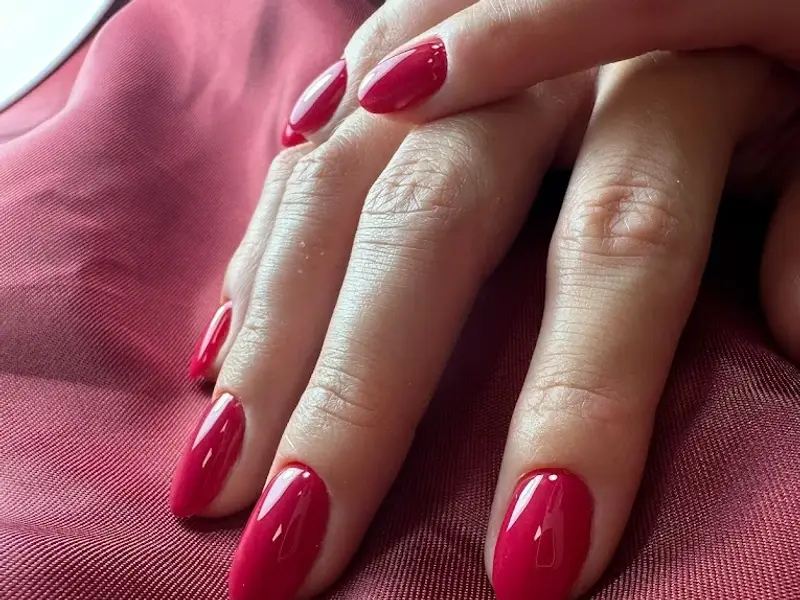 Irinails Munich - russische Maniküre + Pediküre