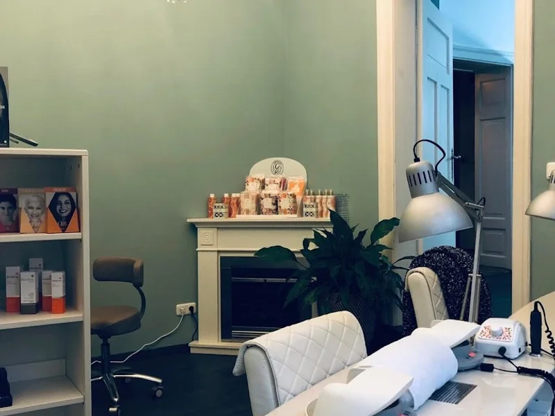 Kosmetik & Nagelstudio Colibri