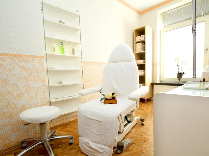 Klee Frisuren und Wellness GbR