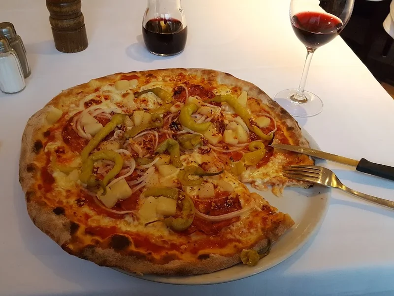 Trattoria Pizzeria Da Bello E Bello