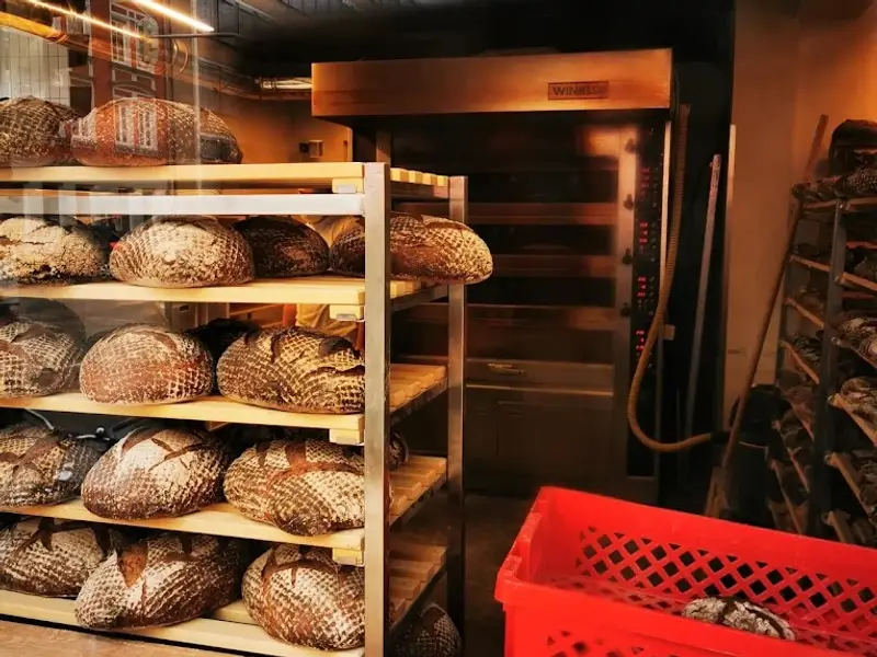 Julius Brantner Brothandwerk