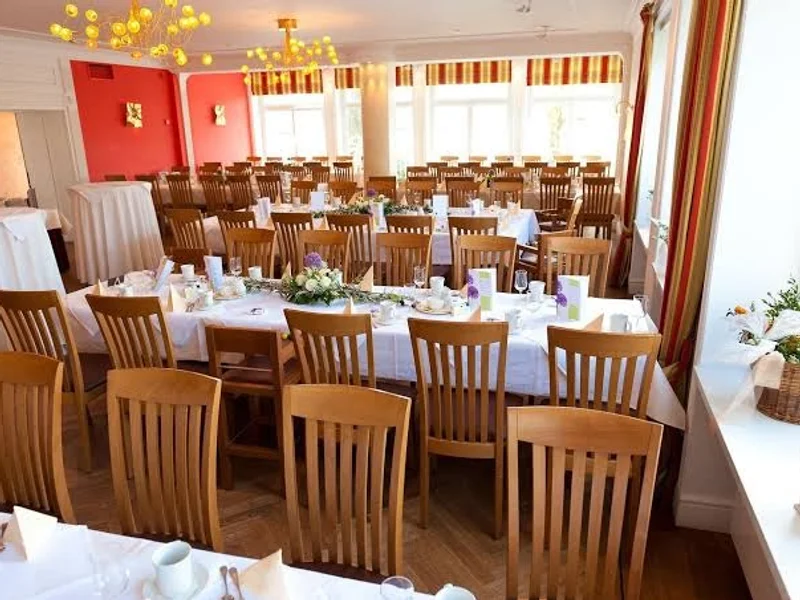 Hotel Restaurant Langwieder See