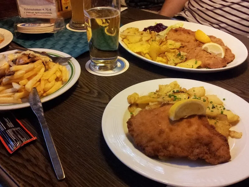 Bayerisches Schnitzel- & Hendlhaus Aubing