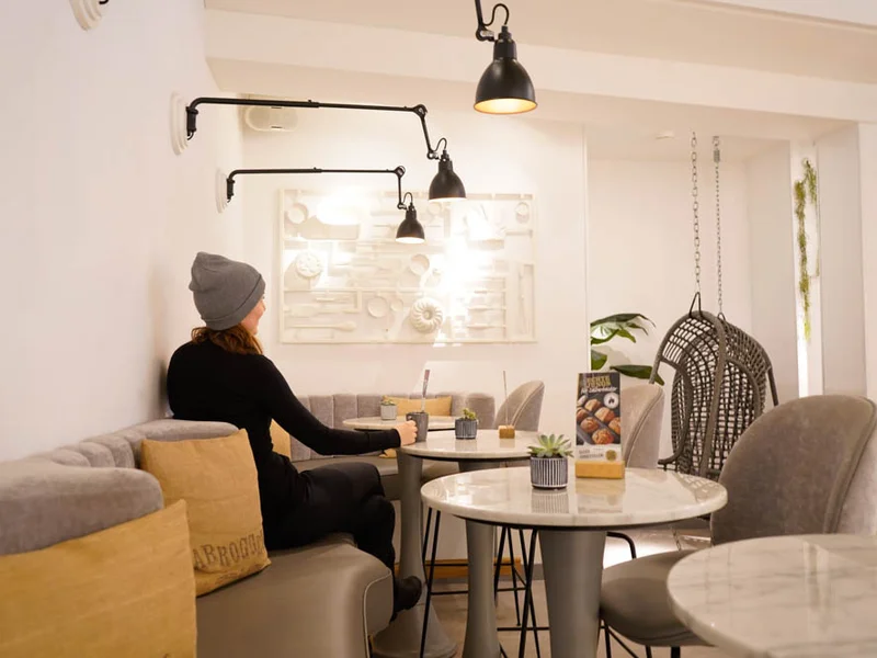 Junge Die Bäckerei. Mühlenkamp 5