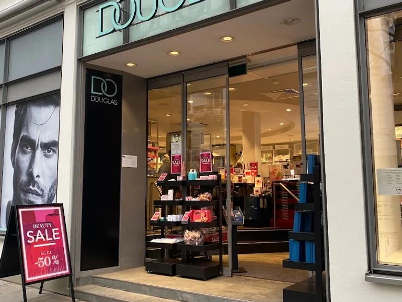 Douglas Hamburg Winterhude Mühlenkamp