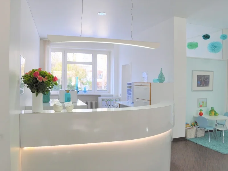 Zahnarztpraxis Dr.Nadjmabadi