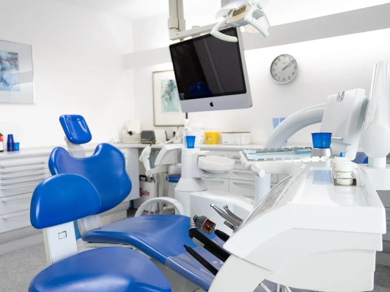 Zahnarztpraxis Dr. Christian Salfer - München