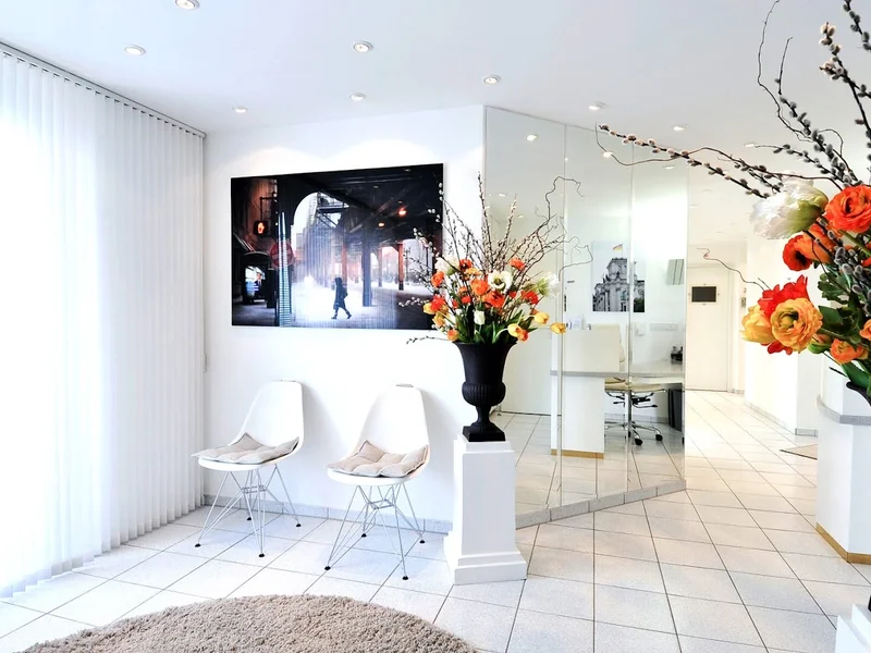 Dr. Susanne M. Hillenbrand