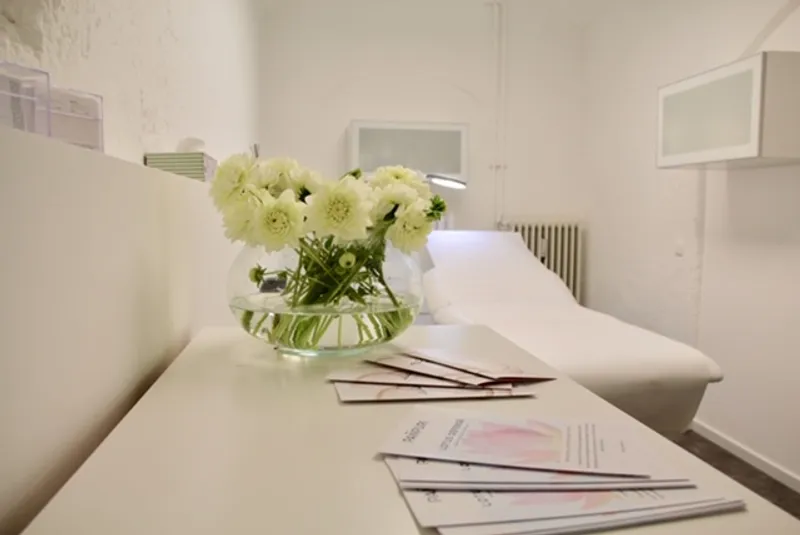 Alisa Hübschwerk Shellac Waxing Sugaring & Kosmetikstudio München Schwabing
