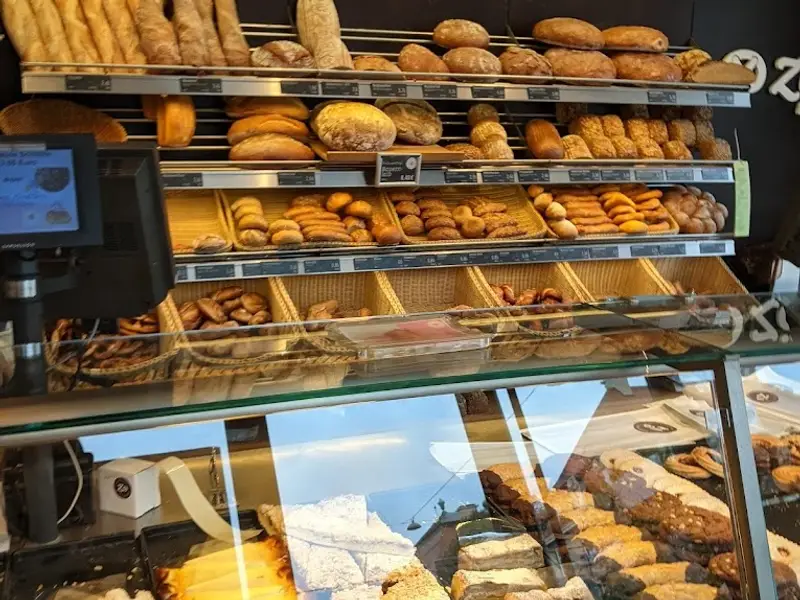 Vinzenz Zöttl Bäckerei-Konditorei GmbH & Co. KG