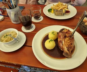 gänsebraten in Moosach München