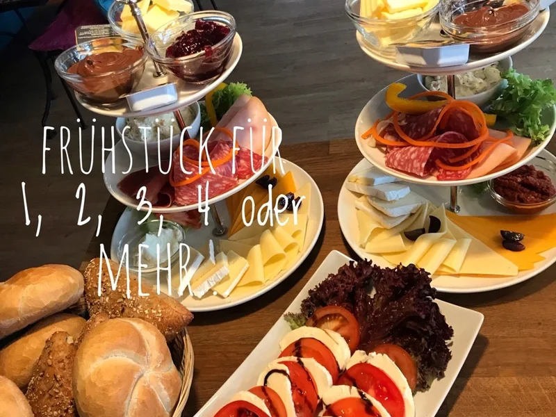 Caspars Café & Bistro