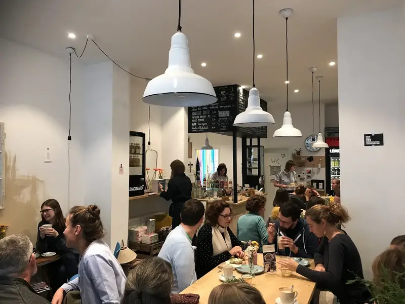 Barista Sistar - Kaffee, Frühstück, Mittagessen und Kuchen