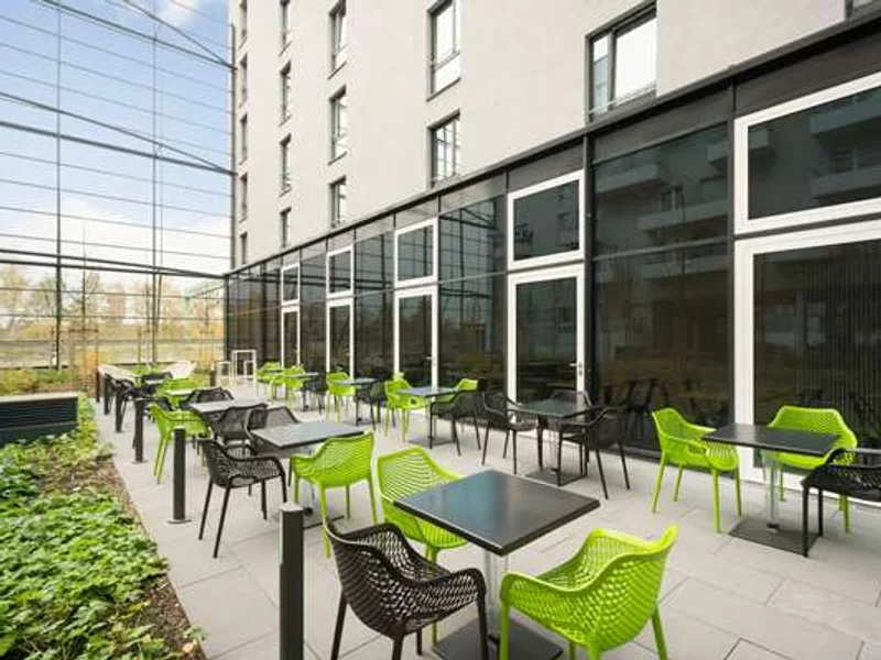 Super 8 by Wyndham Munich City West