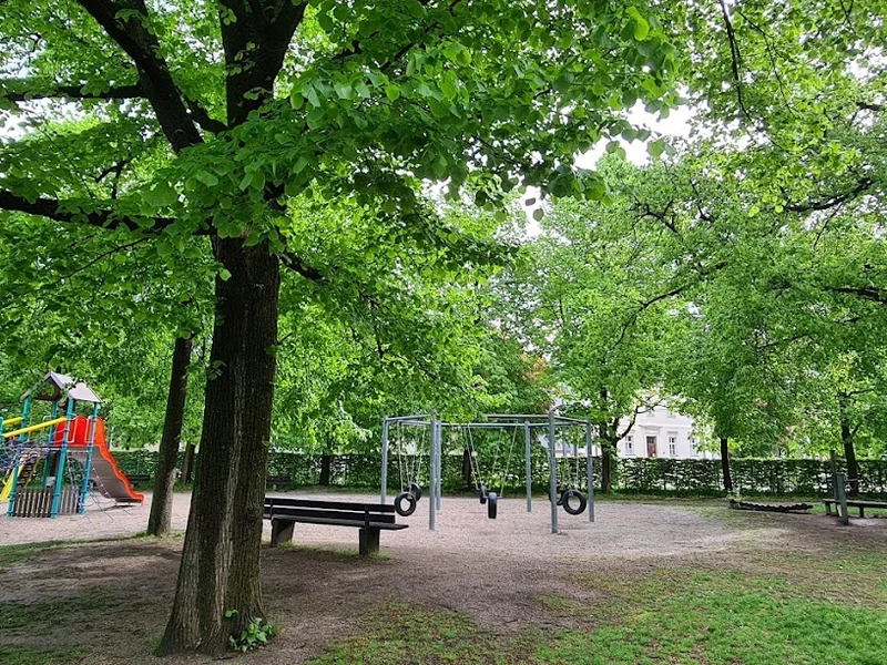 Spielplatz St.-Martins-Platz, Westteil