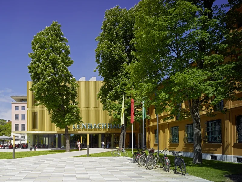 Städtische Galerie im Lenbachhaus und Kunstbau München