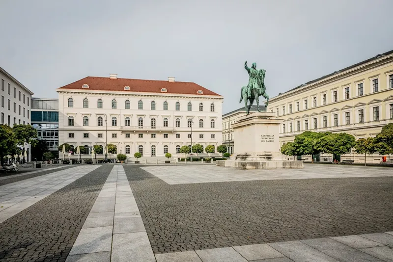 Wittelsbacherplatz