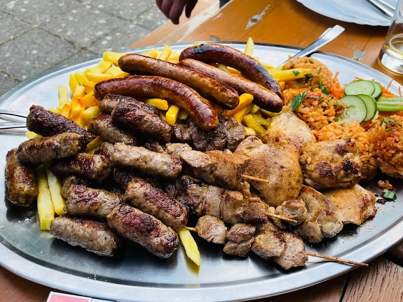 Am Hedernfeld - Sportgaststätte bei Elvis