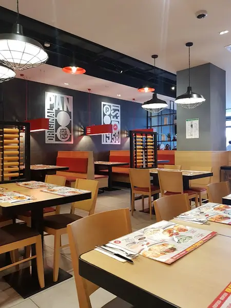 Pizza Hut Restaurant am Stachus