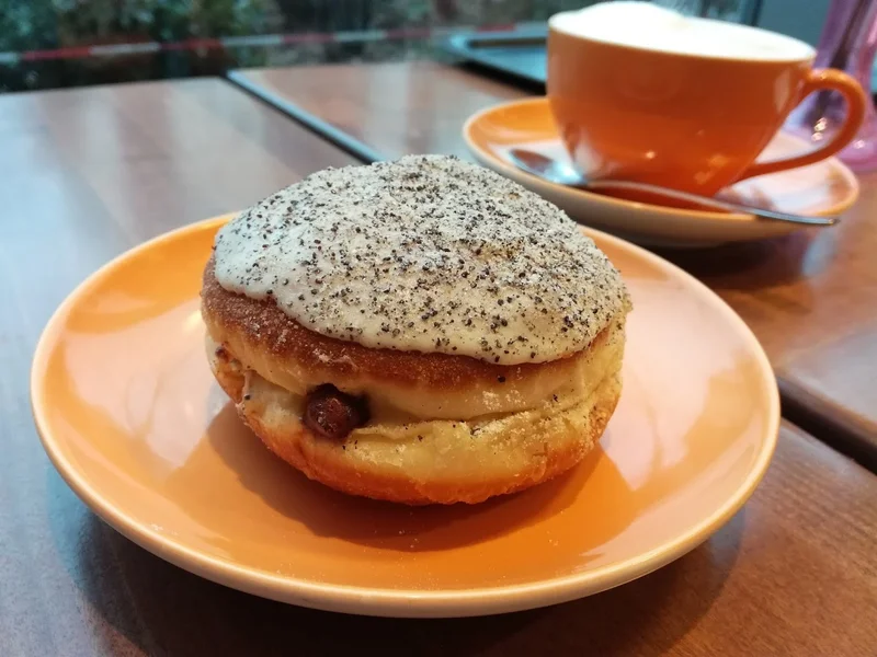 Sauerbruchstraße Großhadern - Rackls Backstubn