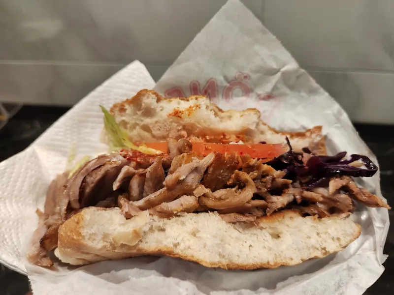 Çavuşoğlu Döner Imbiss