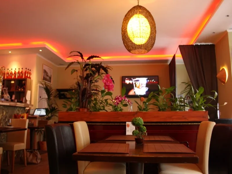 JACK GLOCKENBACH Vietnamesisches Restaurant München | Tages Bar