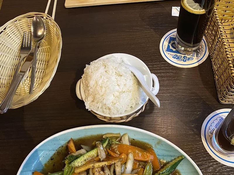 Asia Cuisine & Sushi